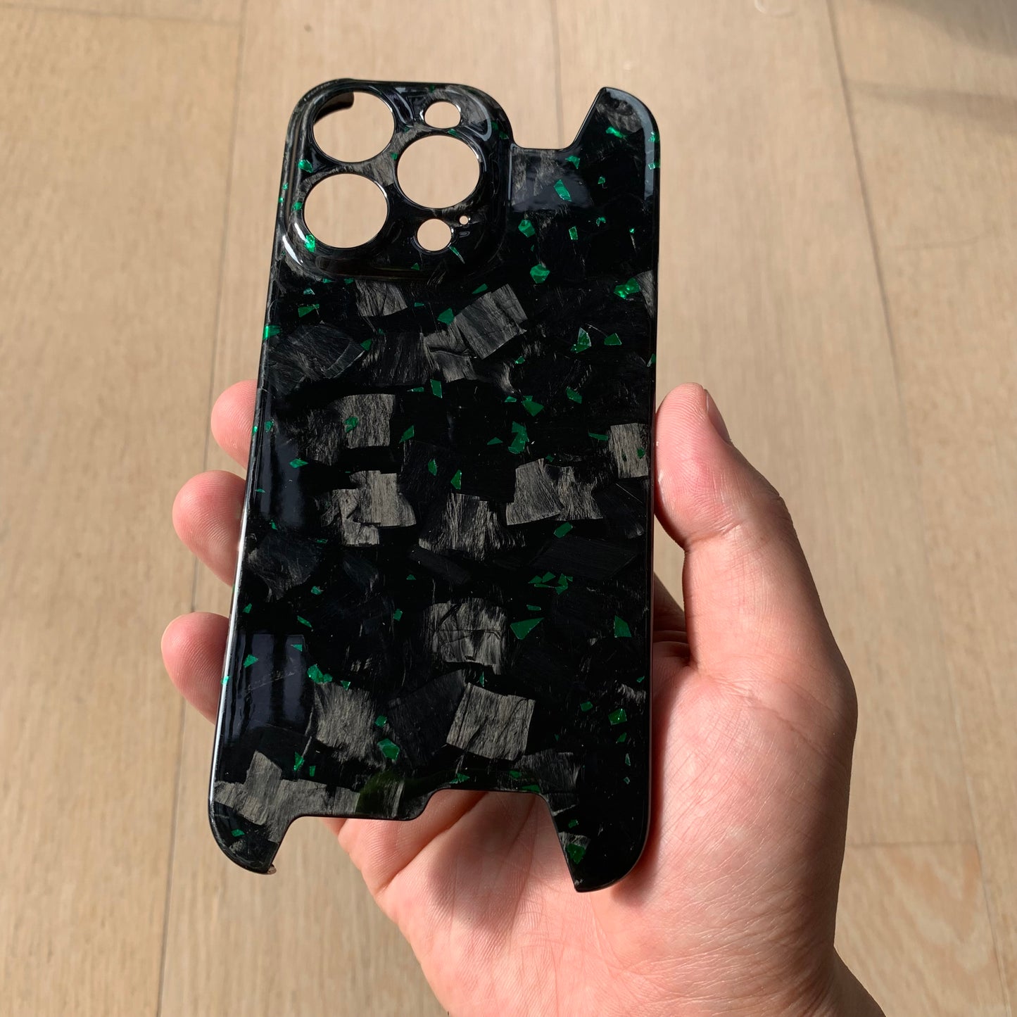 iPhone 14 15 Pro / Max Real Glossy Forged Carbon Case with Green Flakes