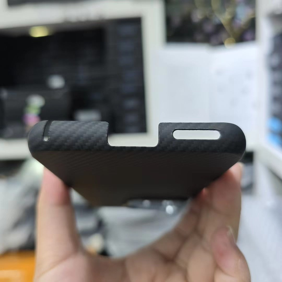 Huawei P70 Ultra 600D Real MagSafe Carbon Fiber Case with metal lens
