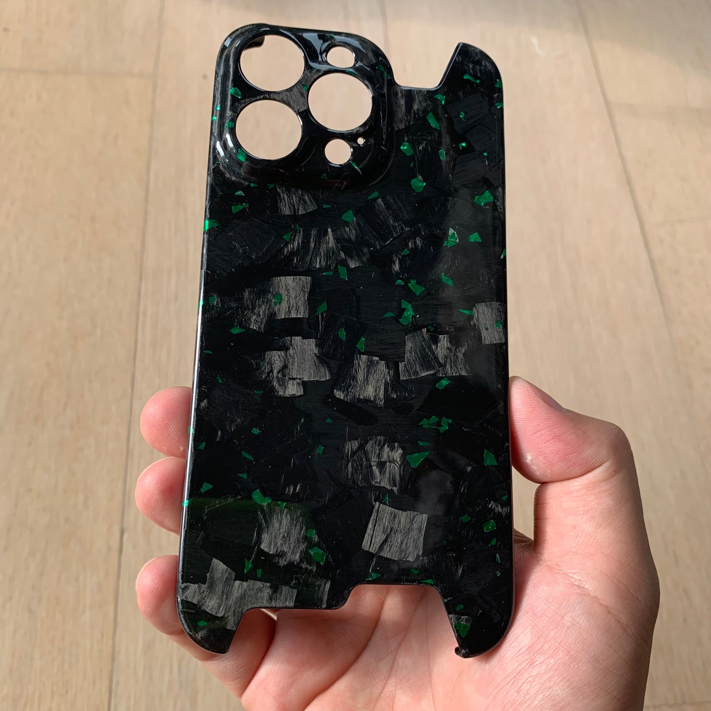 iPhone 14 15 Pro / Max Real Glossy Forged Carbon Case with Green Flakes